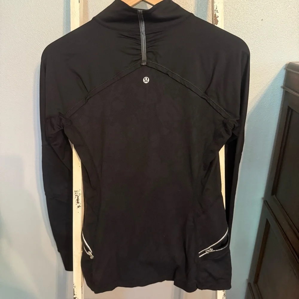 Lululemon Black 3/4 Zip Up Athletic Top with Pockets - Picture 4 of 9